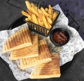 KAŞARLI BAZLAMA TOST